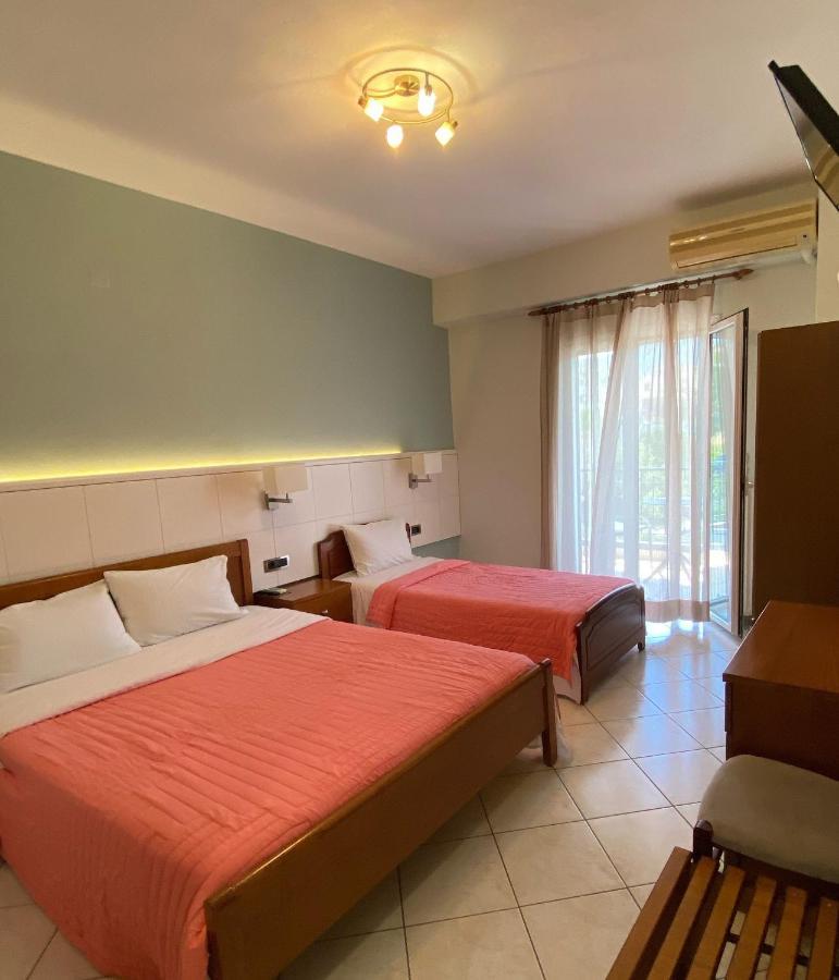 Paradosi Rooms Igoumenitsa Exterior photo