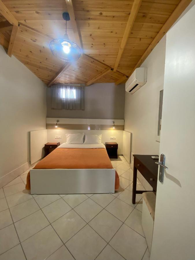 Paradosi Rooms Igoumenitsa Exterior photo
