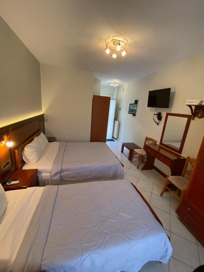 Paradosi Rooms Igoumenitsa Exterior photo