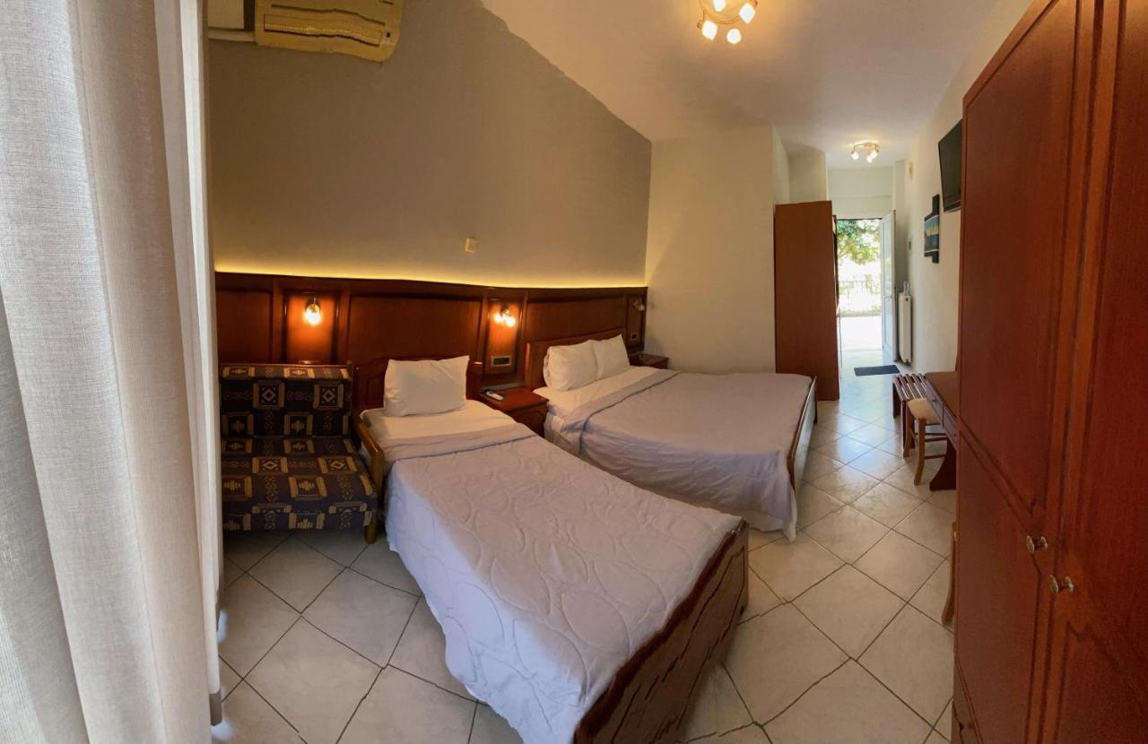 Paradosi Rooms Igoumenitsa Exterior photo