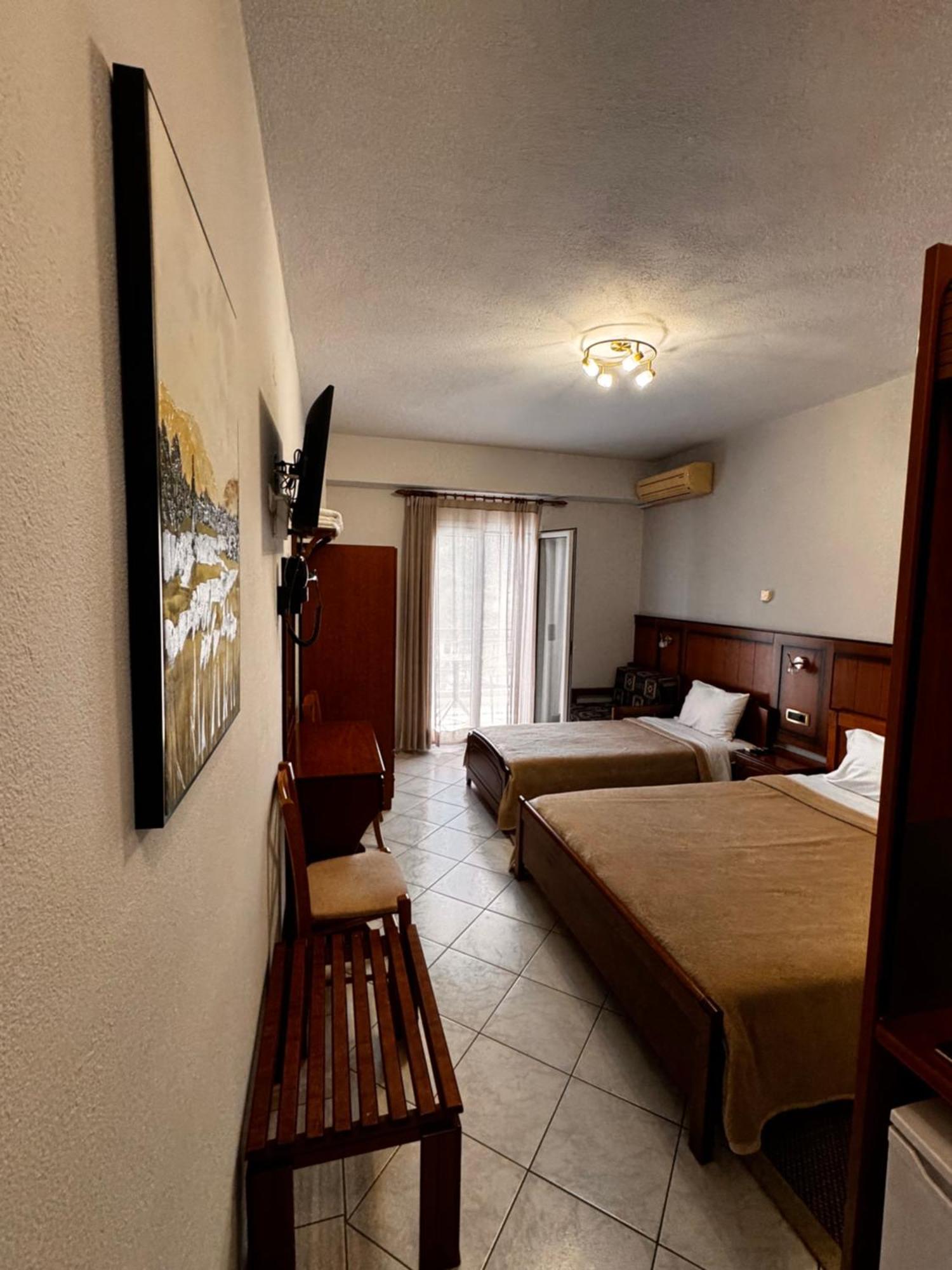 Paradosi Rooms Igoumenitsa Exterior photo